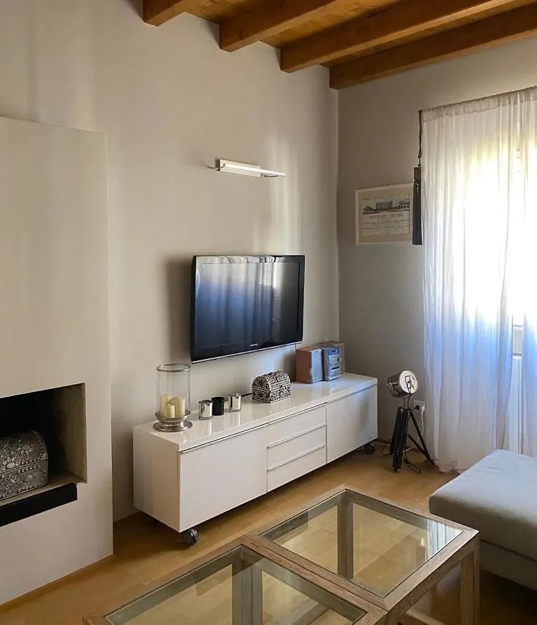 Marghera 37 Modern Apartment Milan