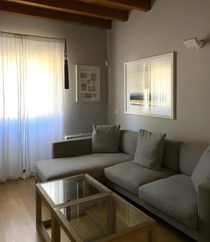 Marghera 37 Modern Apartment Milan
