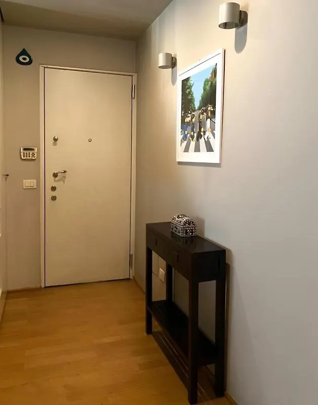 Marghera 37 Modern Apartment Milan